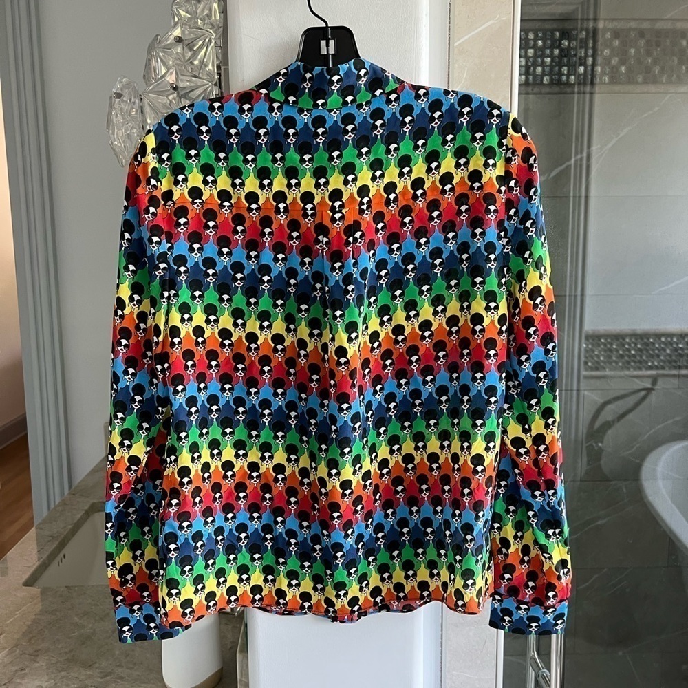 Alice + Olivia Willa Rainbow Logo Print Blouse - Picture 10 of 15